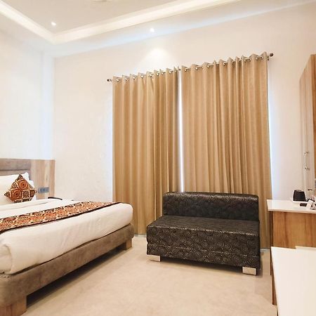 Blessings Hotel 암리차르 외부 사진