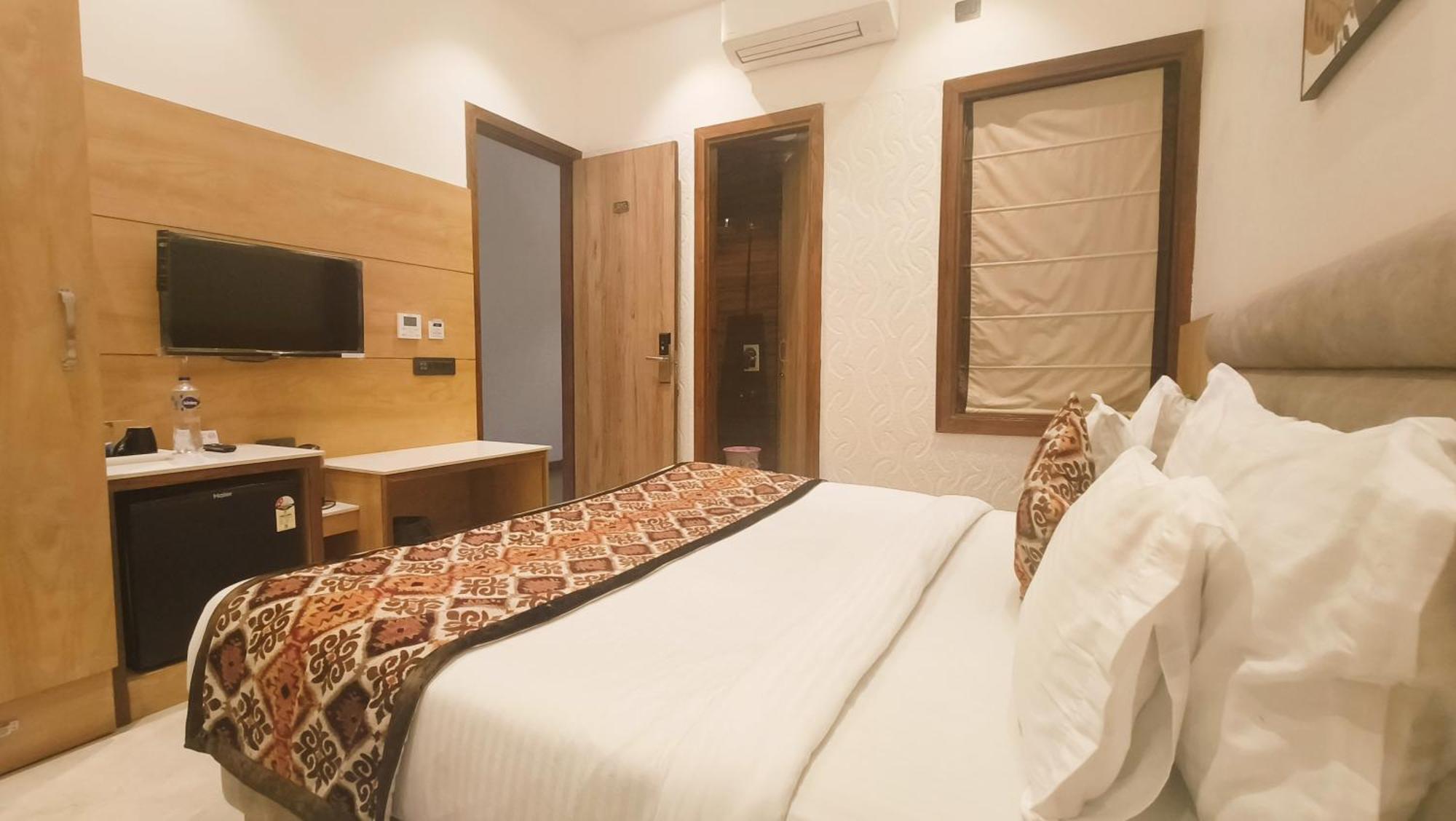 Blessings Hotel 암리차르 외부 사진
