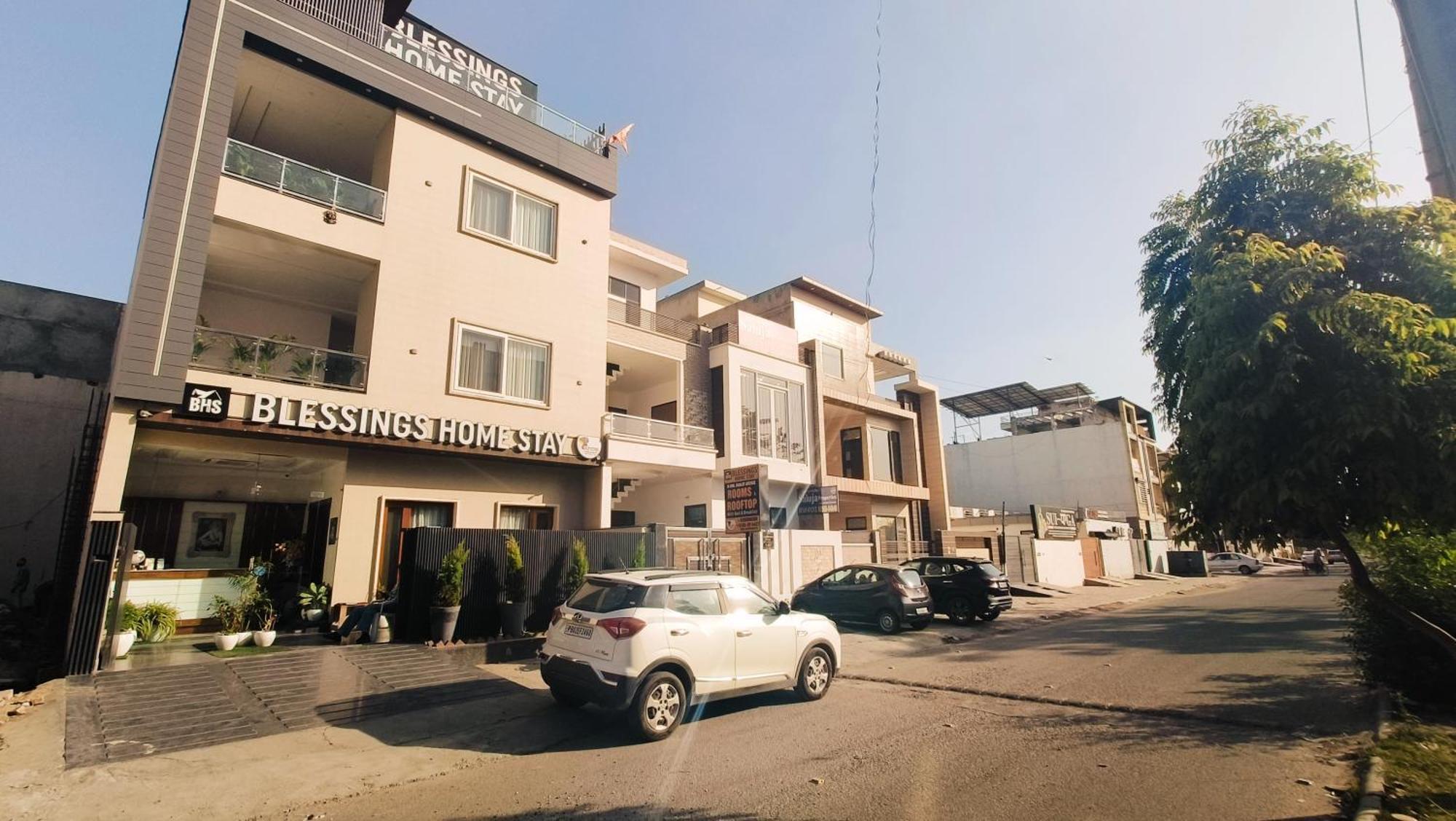Blessings Hotel 암리차르 외부 사진